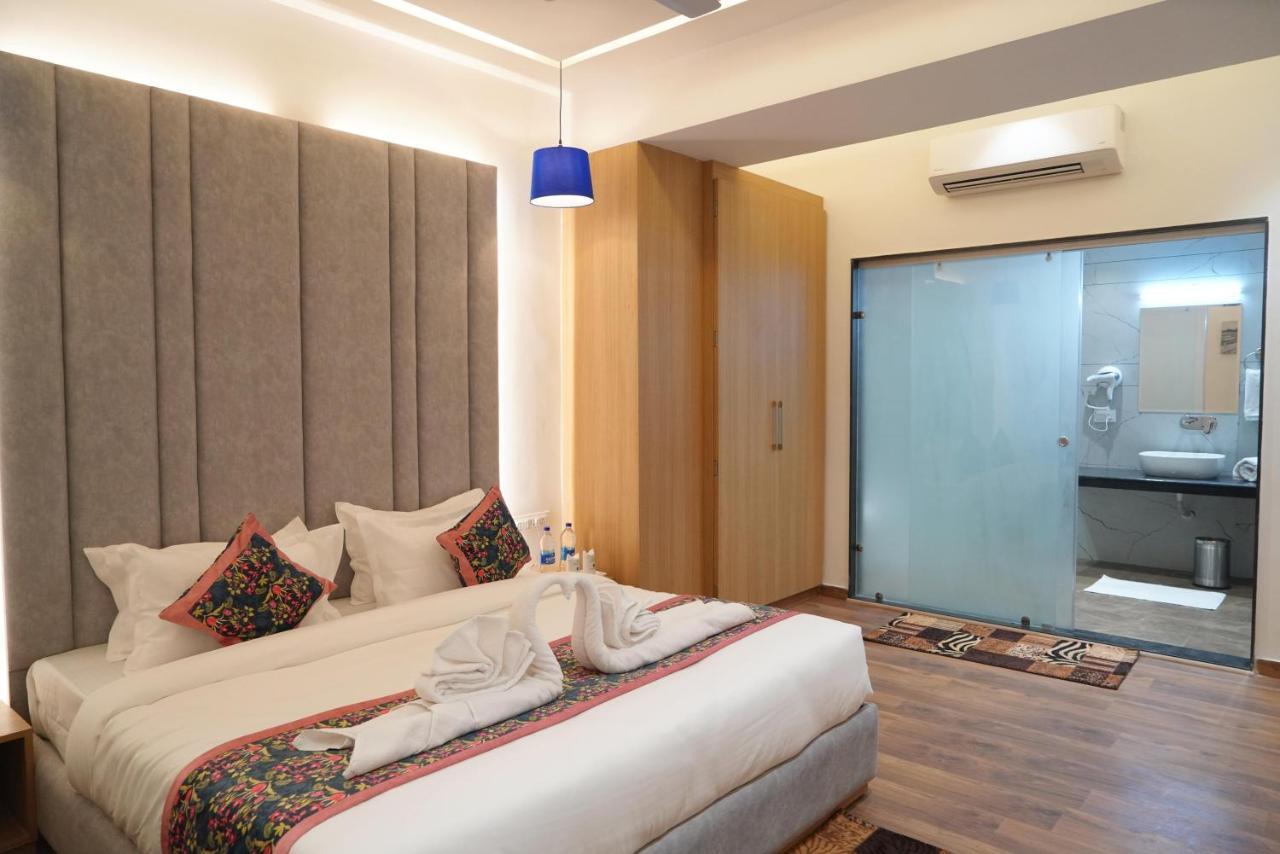 Hotel Luxurio - In-House Barista Cafe, Near Golden Temple Amritsar Exterior photo