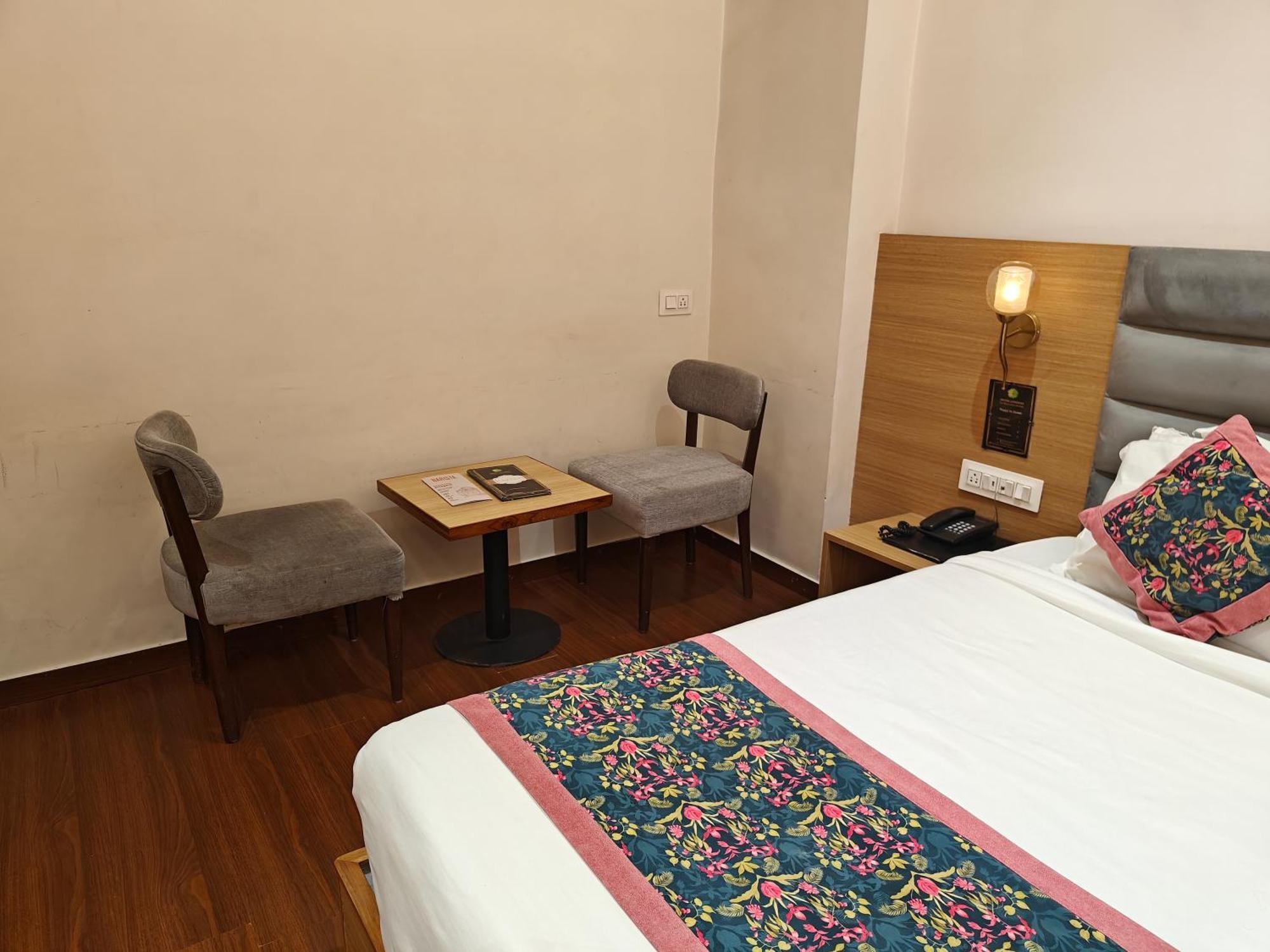 Hotel Luxurio - In-House Barista Cafe, Near Golden Temple Amritsar Exterior photo